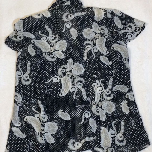 Pretty Paisley and Floral women’s Blouse - Picture 2 of 8